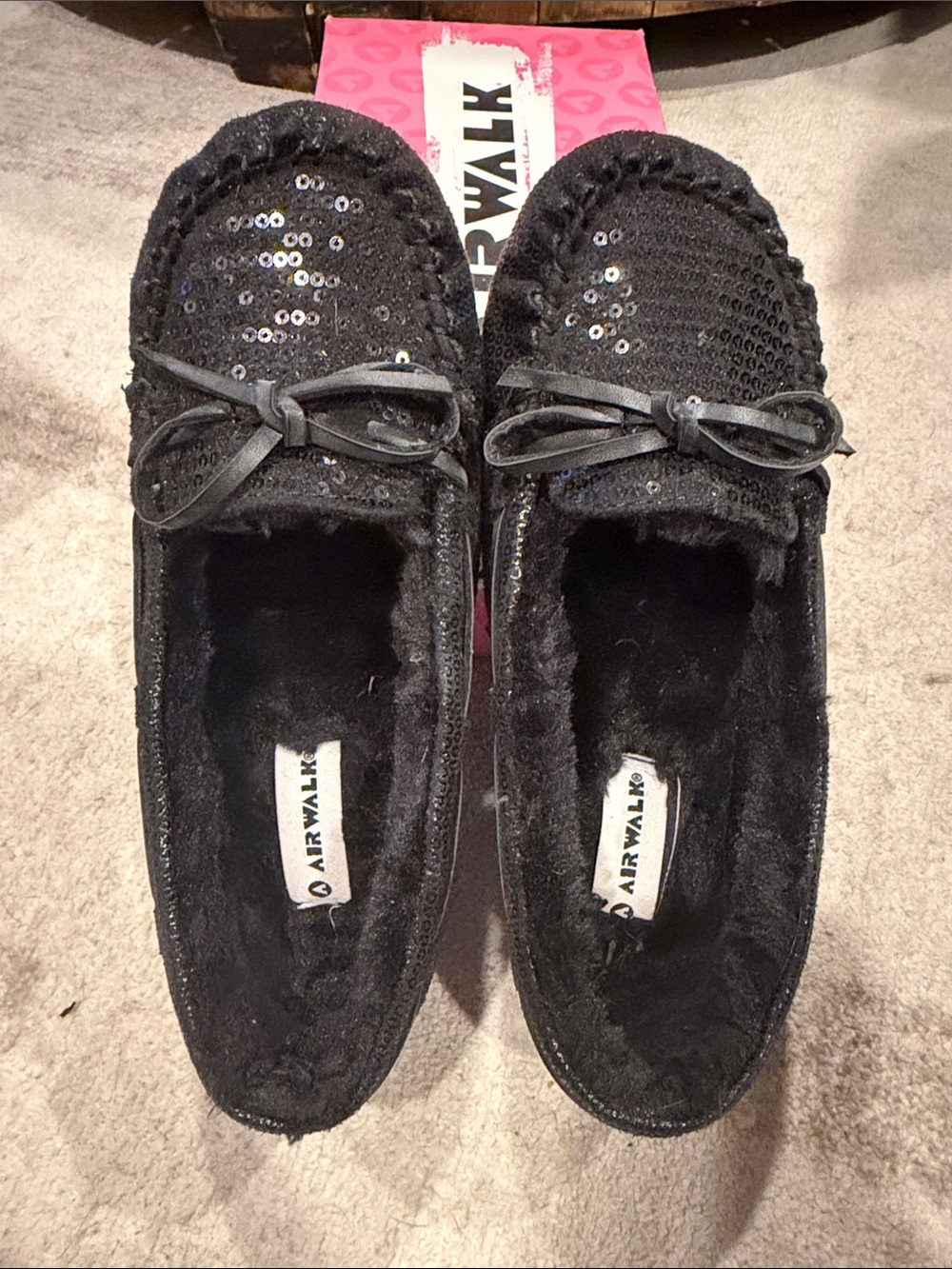 Airwalk Women's Black Sequin Bow Moccasin Slippers